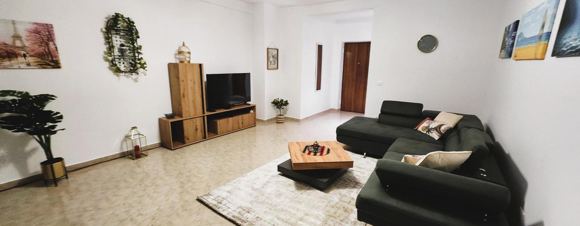 College Apartment Durres
