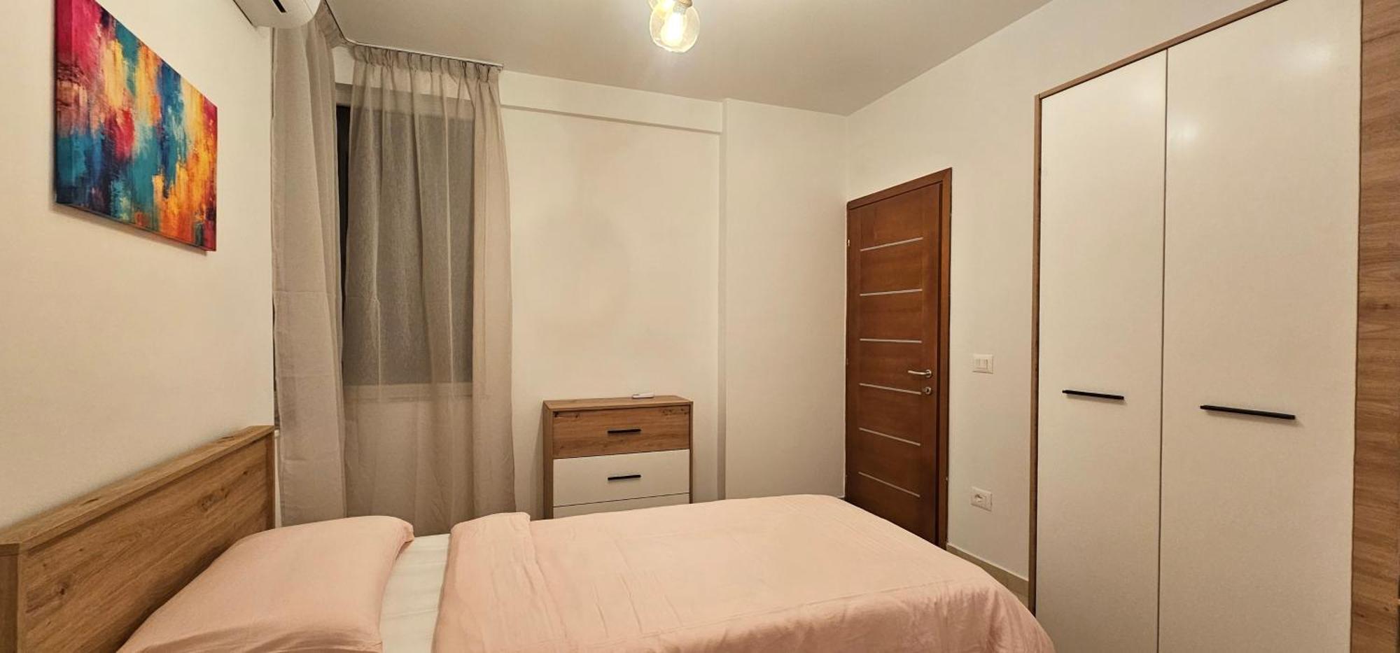 College Apartment Durres